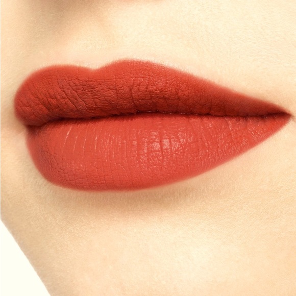 GUCCI 311 LIZZIE TIGER, ROUGE À LÈVRES LIQUIDE MAT LIPSTICK - BNIB - Picture 4 of 5